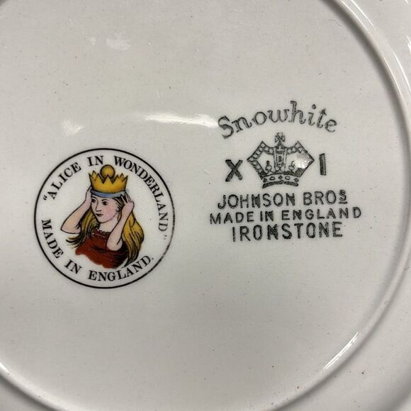 Vintage Johnson Brothers Snowhite Ironstone Plate & Humpty Dumpty Mug - Picture 7 of 10